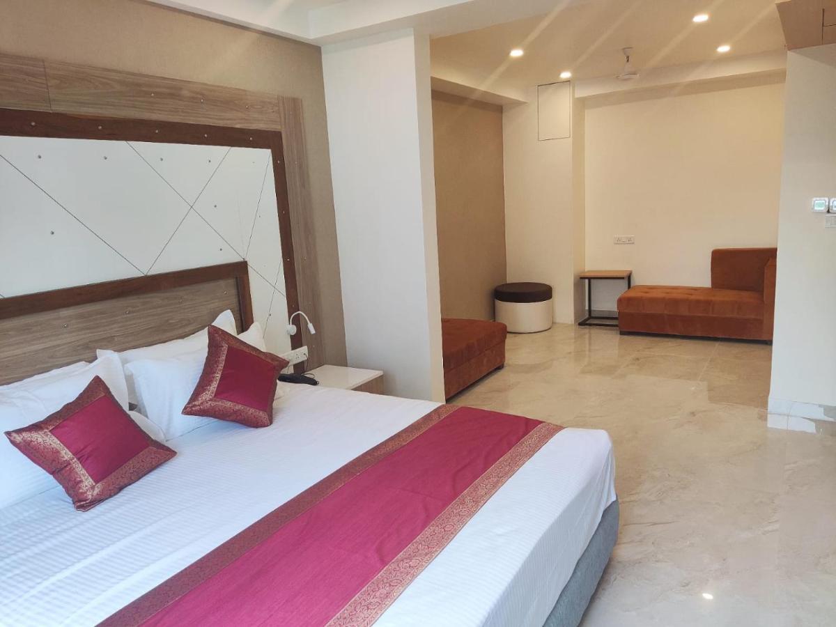 Hotel Xenia Váránaszi Kültér fotó