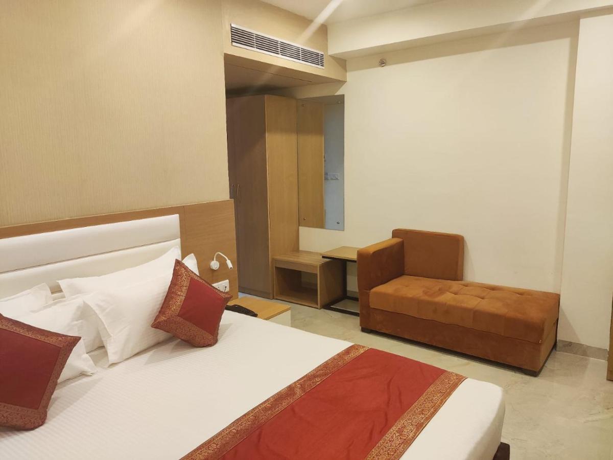 Hotel Xenia Váránaszi Kültér fotó