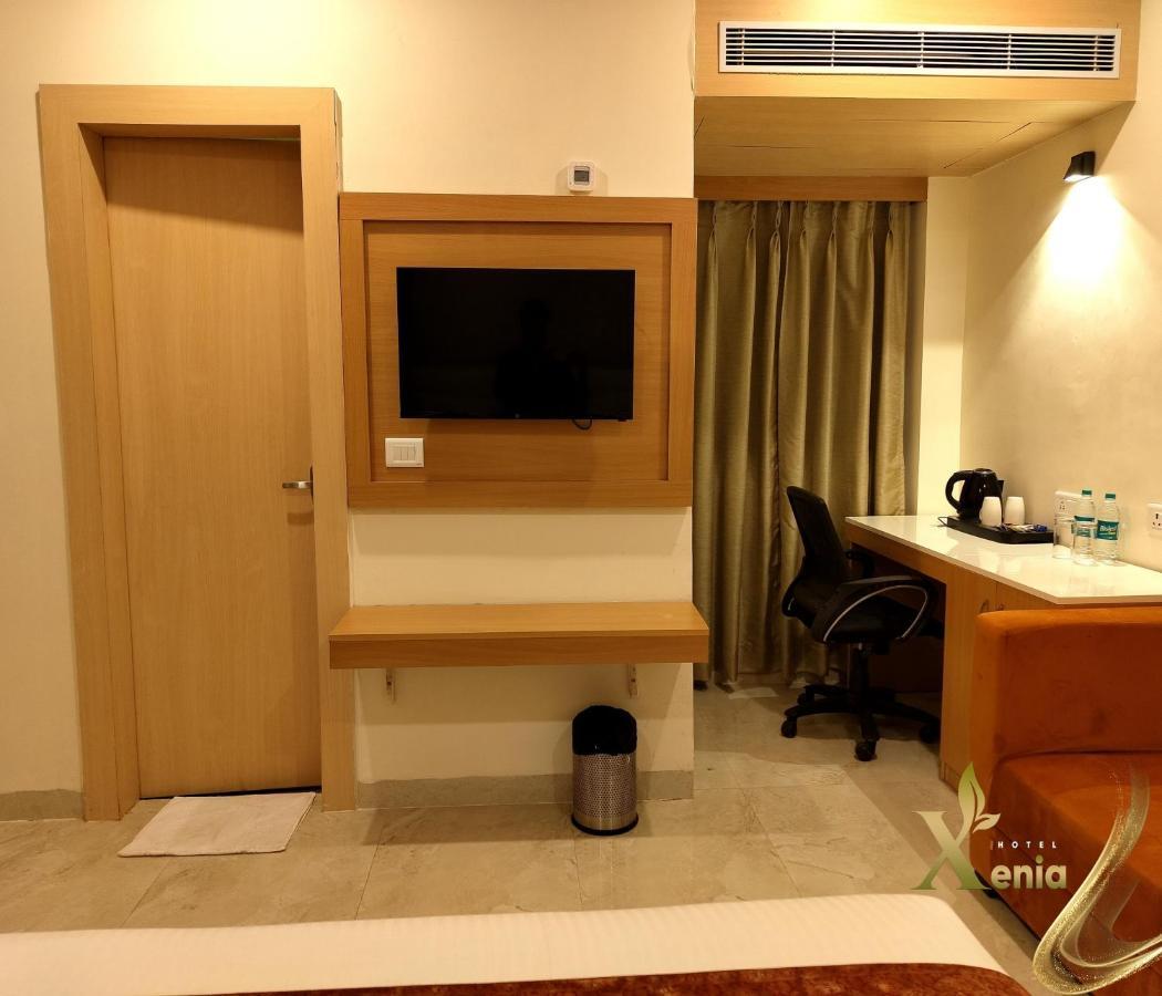 Hotel Xenia Váránaszi Kültér fotó